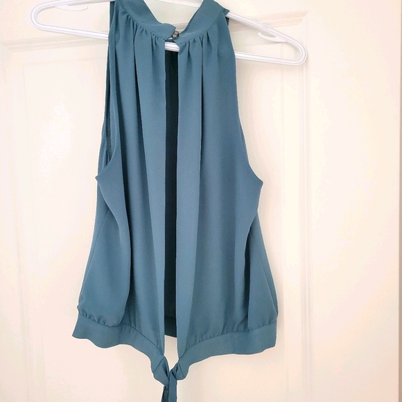 Open Back Tank Top - Picture 2 of 2